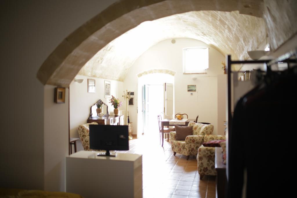 Tutte Le Albe Nei Sassi Apartment Matera Room photo